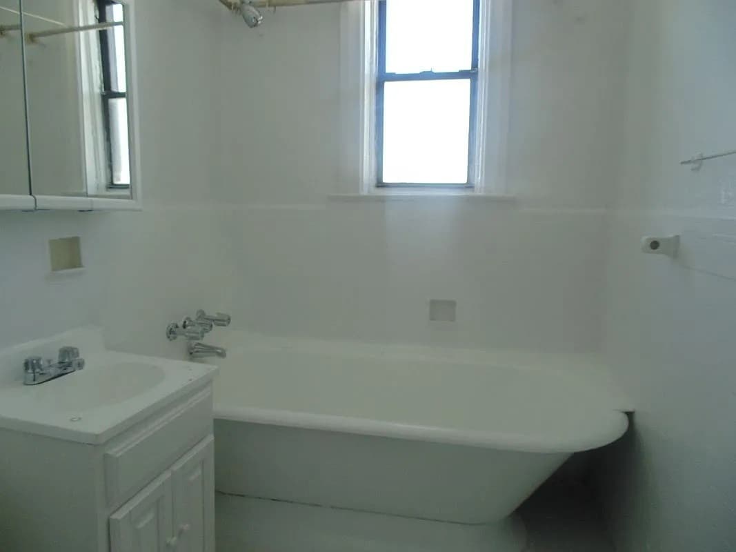 1 Bedroom apartment in East New York
