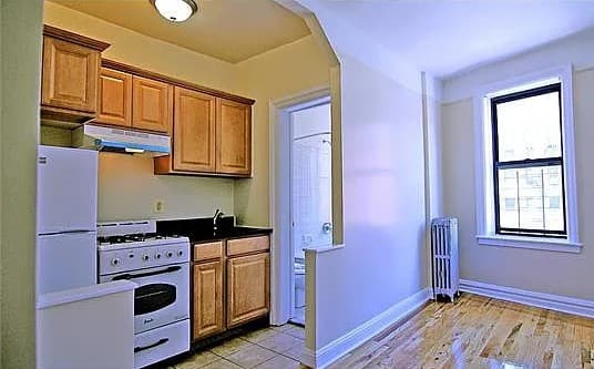 3BR apartment in West Farms